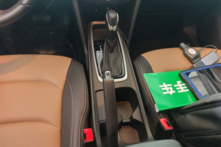 Used Chevrolet Monza 2022 320 Automatic Enjoyment Sunroof Version Gear Lever