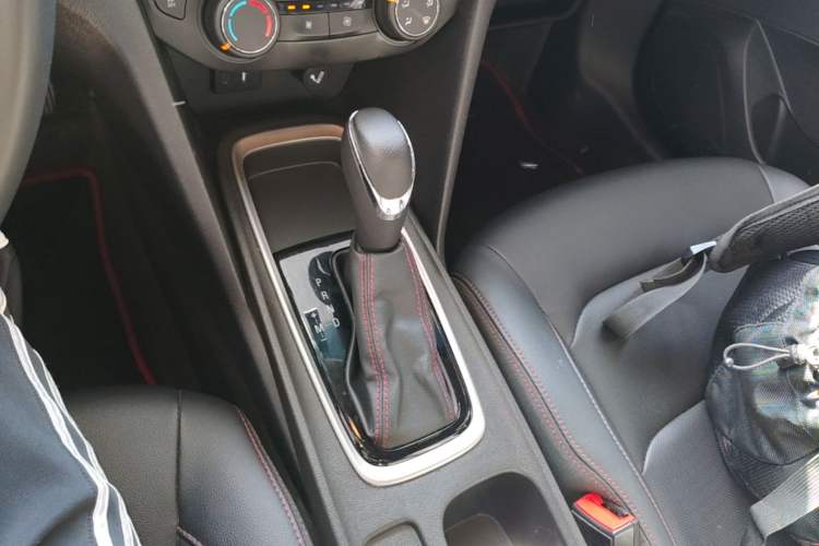 Used Chevrolet Monza 2022 Light Hybrid RS 330T Automatic Comfort Edition Gear Lever