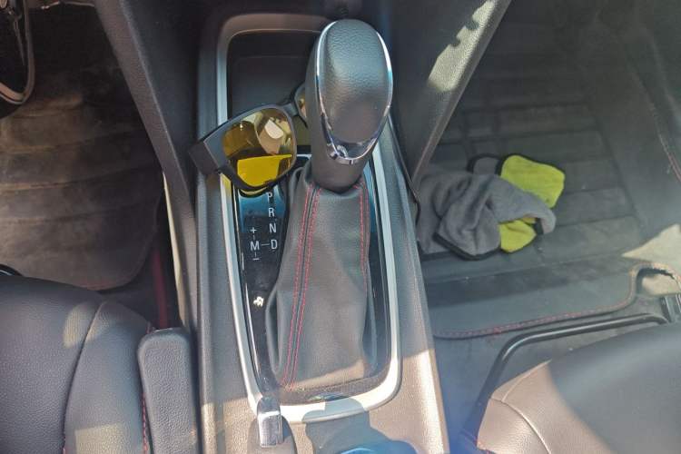 Used Chevrolet Monza 2022 Light Hybrid RS 330T Automatic Comfort Edition Gear Lever