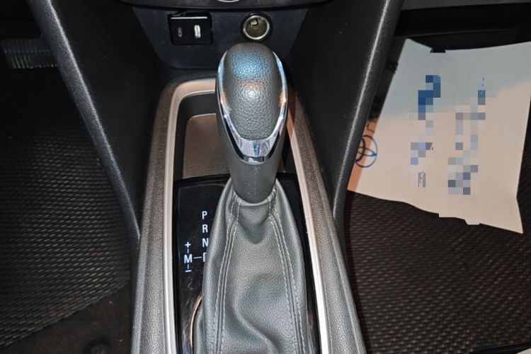 Used Chevrolet Monza 2022 320 Automatic Enjoyment Sunroof Version Gear Lever