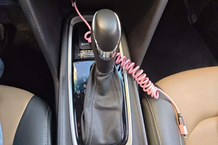 Used Chevrolet Monza 2022 320 Automatic Enjoyment Sunroof Version Gear Lever
