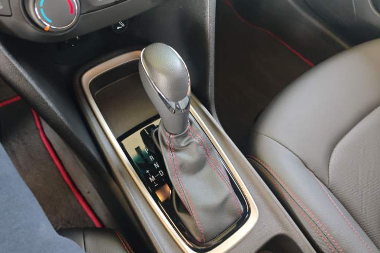 Used Chevrolet Monza 2022 Light Hybrid RS 330T Automatic Comfort Edition Gear Lever