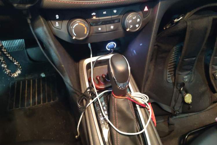 Used Chevrolet Monza 2022 Light Hybrid RS 330T Automatic Comfort Edition Gear Lever