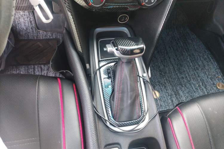 Used Chevrolet Monza 2022 Light Hybrid RS 330T Automatic Comfort Edition Gear Lever