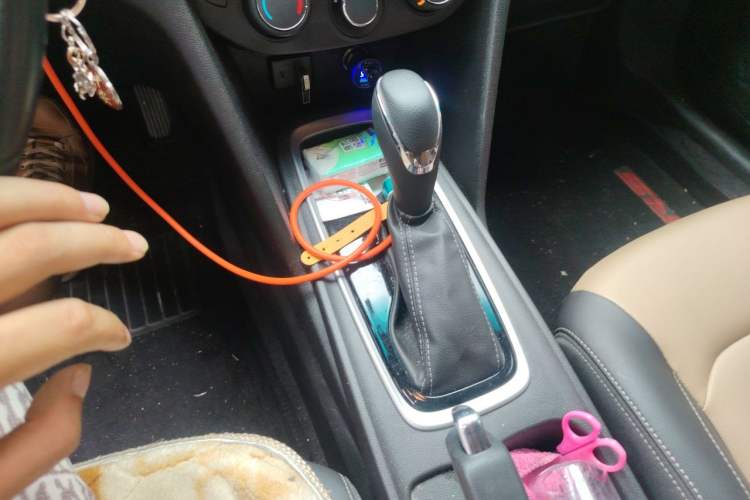 Used Chevrolet Monza 2022 320 Automatic Enjoyment Edition Gear Lever