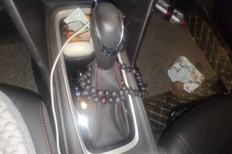 Used Chevrolet Monza 2022 Light Hybrid RS 330T Automatic Comfort Edition Gear Lever