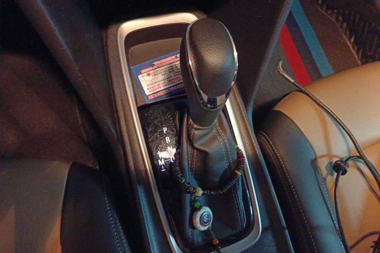 Used Chevrolet Monza 2022 320 Automatic Enjoyment Sunroof Version Gear Lever