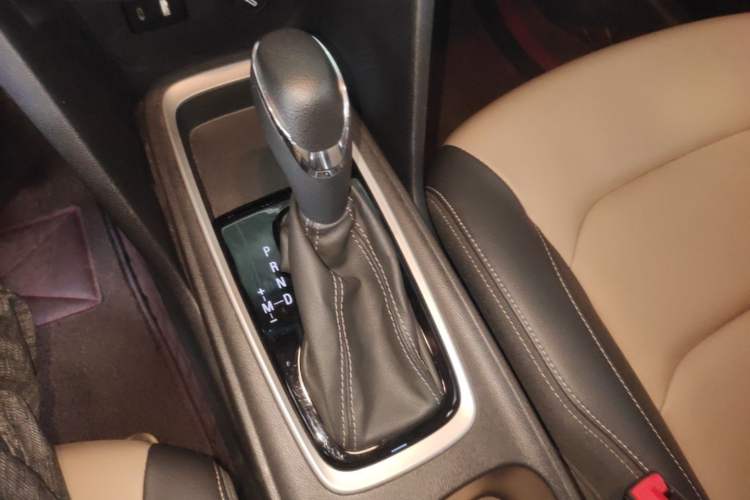 Used Chevrolet Monza 2022 320 Automatic Enjoyment Edition Gear Lever