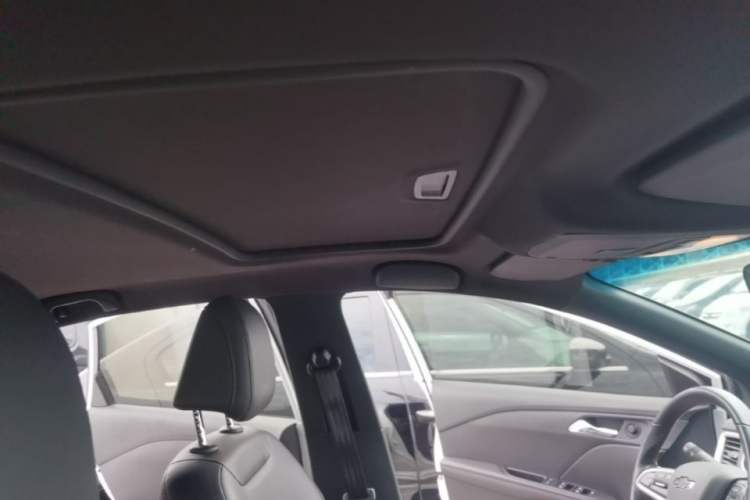 Used Chevrolet Monza 2022 Light Hybrid RS 330T Automatic Comfort Edition Headliner
