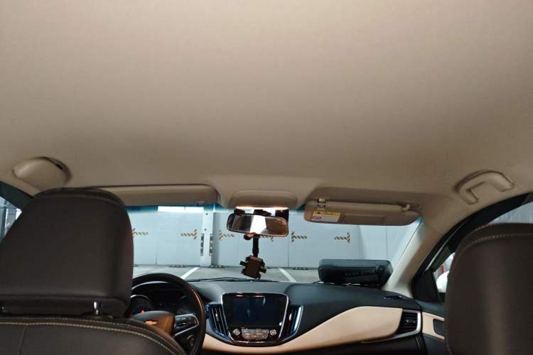 Used Chevrolet Monza 2022 320 Automatic Enjoyment Edition Headliner