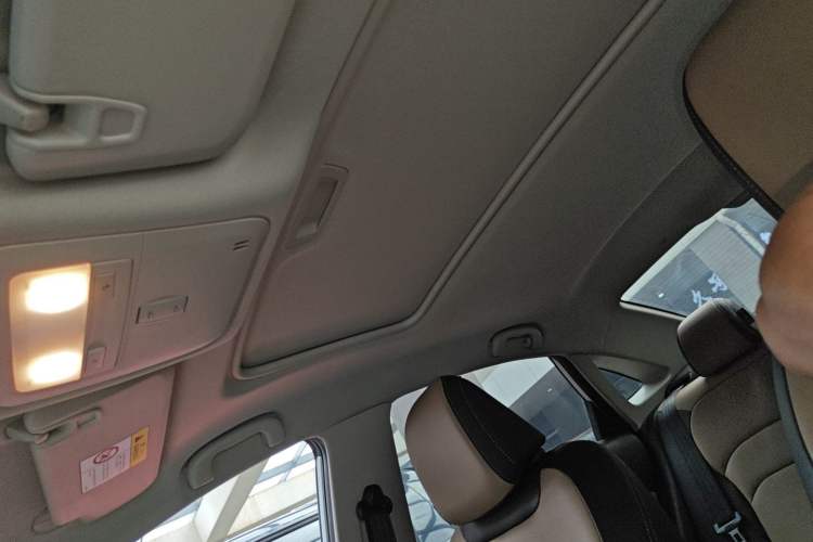 Used Chevrolet Monza 2022 320 Automatic Enjoyment Sunroof Version Headliner