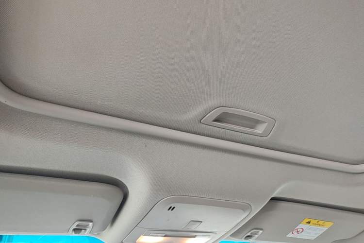 Used Chevrolet Monza 2022 320 Automatic Enjoyment Sunroof Version Headliner