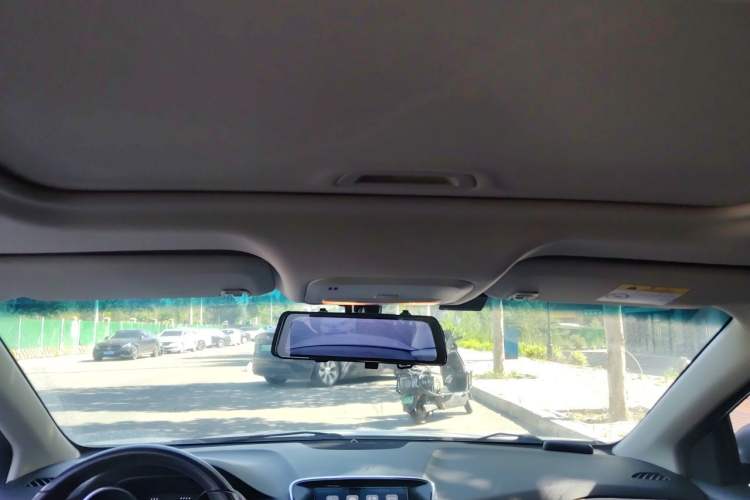 Used Chevrolet Monza 2022 320 Automatic Enjoyment Sunroof Version Headliner
