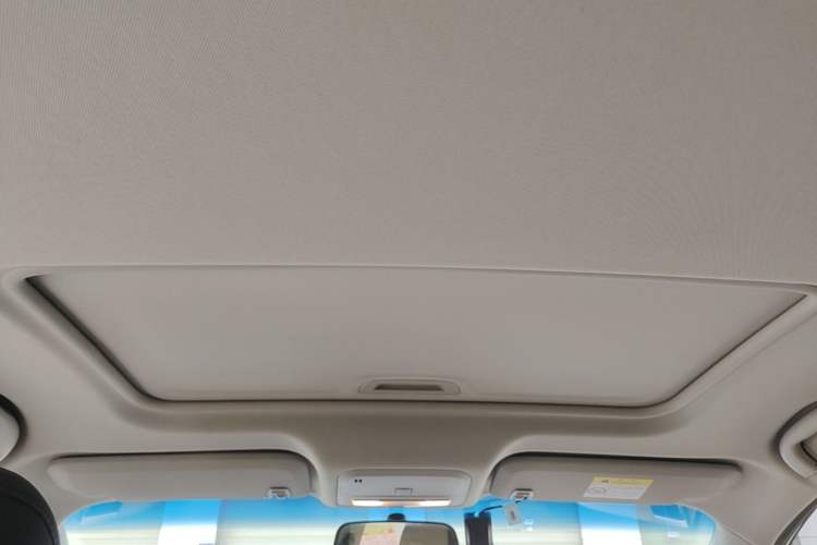 Used Chevrolet Monza 2022 320 Automatic Enjoyment Sunroof Version Headliner