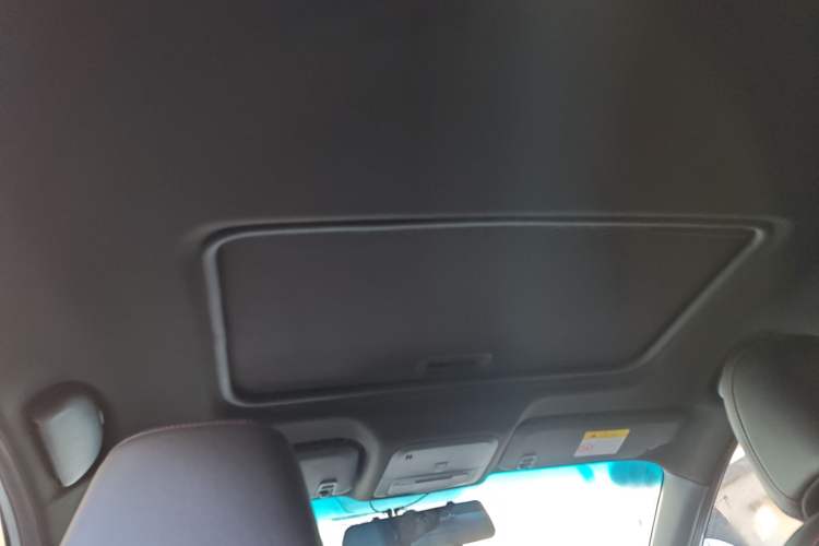 Used Chevrolet Monza 2022 Light Hybrid RS 330T Automatic Comfort Edition Headliner