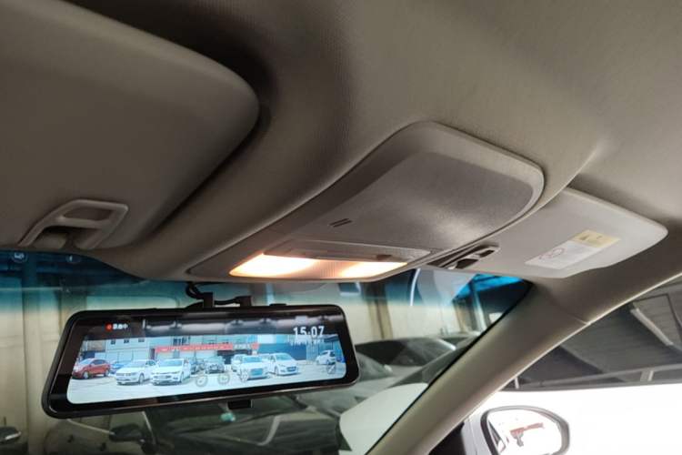 Used Chevrolet Monza 2022 320 Automatic Enjoyment Edition Headliner