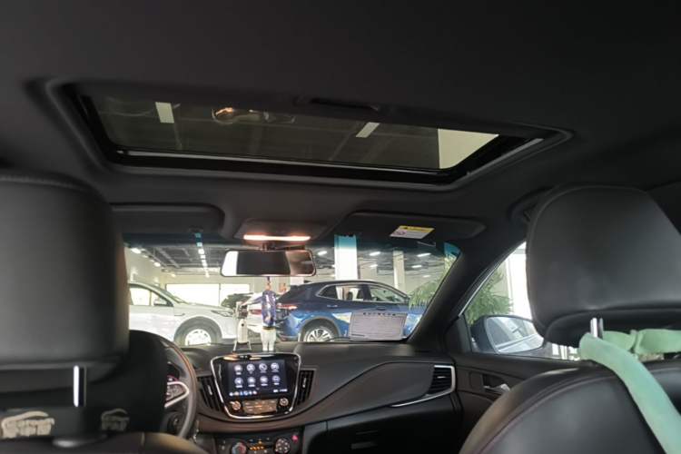 Used Chevrolet Monza 2022 Light Hybrid RS 330T Automatic Comfort Edition Headliner