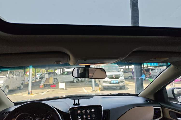 Used Chevrolet Monza 2022 320 Automatic Enjoyment Sunroof Version Headliner