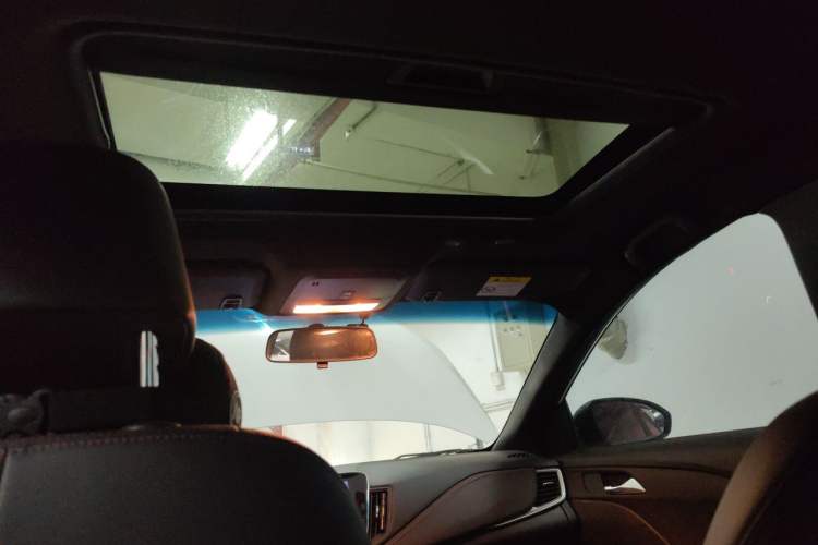 Used Chevrolet Monza 2022 Light Hybrid RS 330T Automatic Comfort Edition Headliner