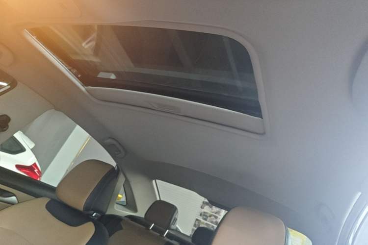 Used Chevrolet Monza 2022 320 Automatic Enjoyment Sunroof Version Headliner