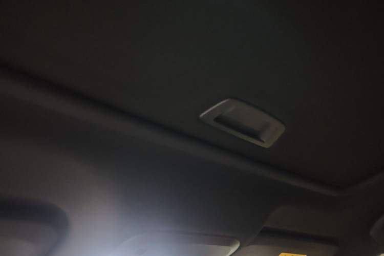 Used Chevrolet Monza 2022 Light Hybrid RS 330T Automatic Comfort Edition Headliner