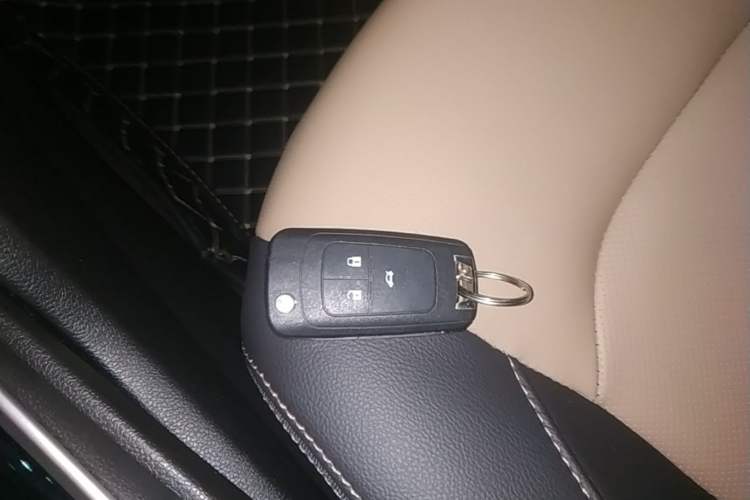 Used Chevrolet Monza 2022 320 Automatic Enjoyment Sunroof Version Interior 1