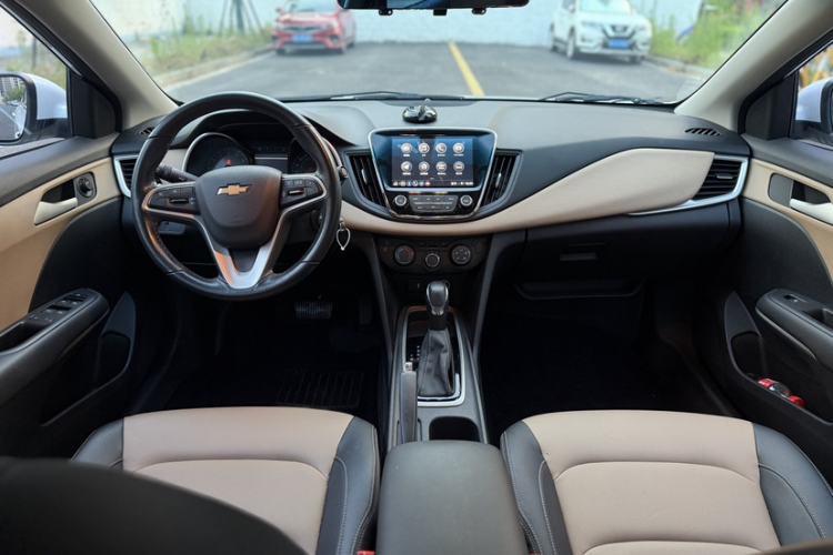 Used Chevrolet Monza 2022 320 Automatic Enjoyment Sunroof Version Interior 1