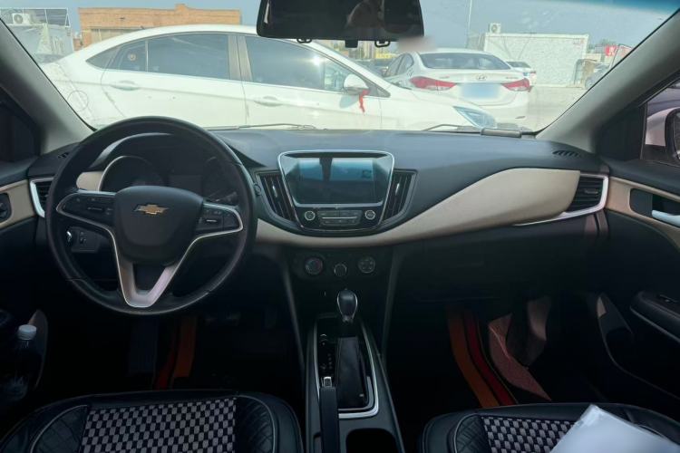 Used Chevrolet Monza 2022 320 Automatic Enjoyment Sunroof Version Interior 1