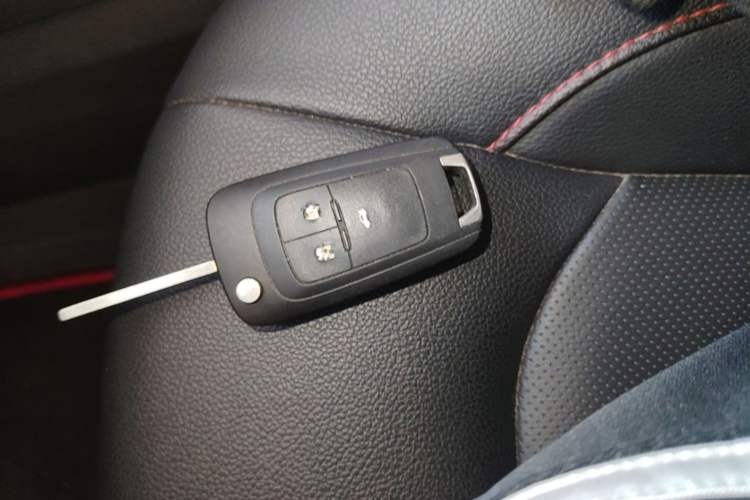 Used Chevrolet Monza 2022 Light Hybrid RS 330T Automatic Comfort Edition Interior 1