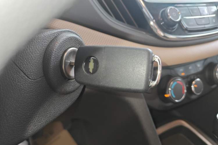 Used Chevrolet Monza 2022 320 Automatic Enjoyment Edition Interior 1