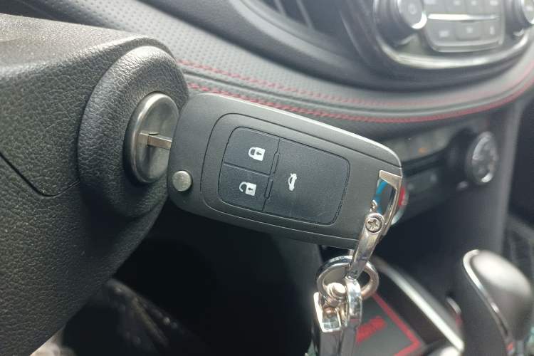 Used Chevrolet Monza 2022 Light Hybrid RS 330T Automatic Comfort Edition Interior 1