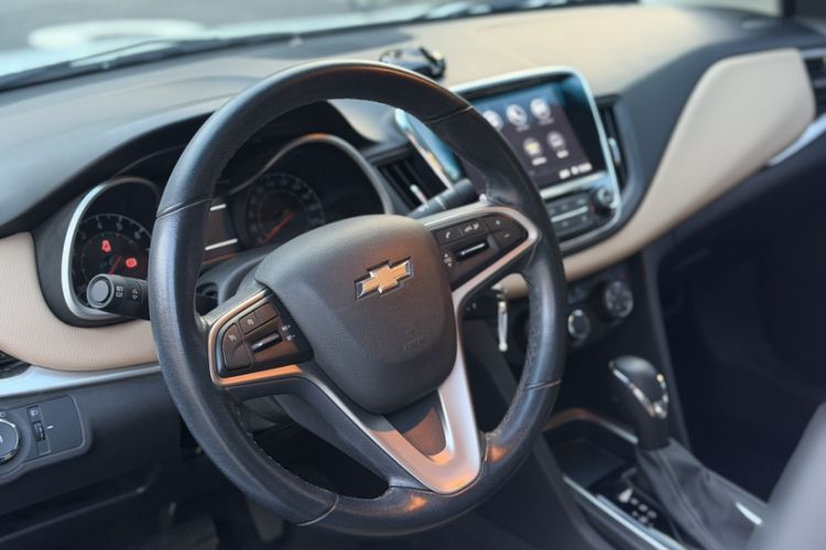 Used Chevrolet Monza 2022 320 Automatic Enjoyment Sunroof Version Interior 12