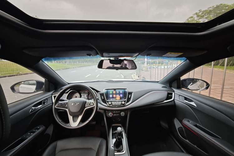 Used Chevrolet Monza 2022 Light Hybrid RS 330T Automatic Comfort Edition Interior 2