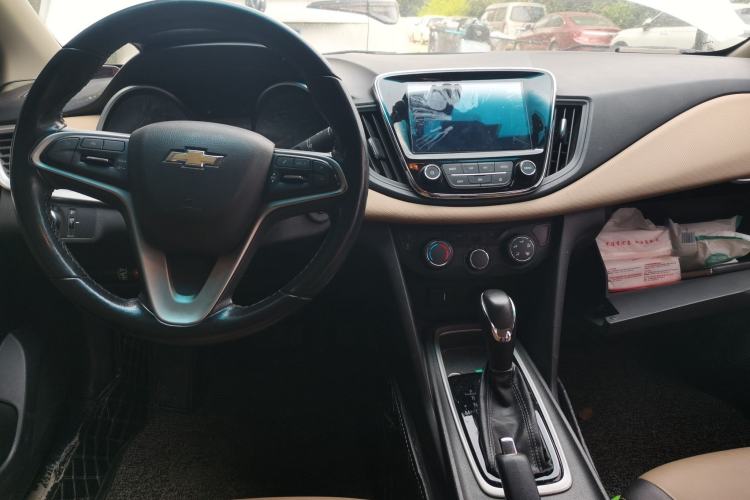 Used Chevrolet Monza 2022 320 Automatic Enjoyment Sunroof Version Interior 2