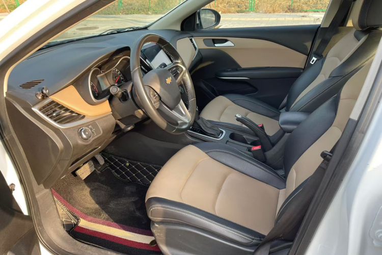 Used Chevrolet Monza 2022 320 Automatic Enjoyment Sunroof Version Interior 2