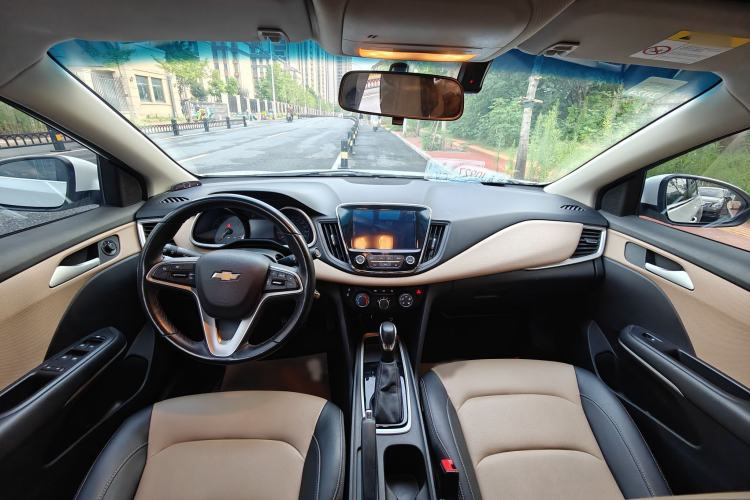 Used Chevrolet Monza 2022 320 Automatic Enjoyment Sunroof Version Interior 3