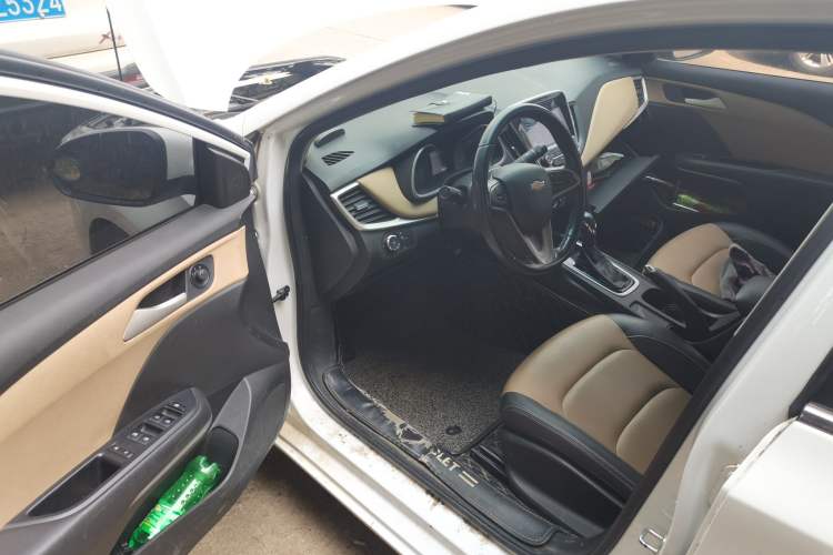Used Chevrolet Monza 2022 320 Automatic Enjoyment Sunroof Version Interior 3