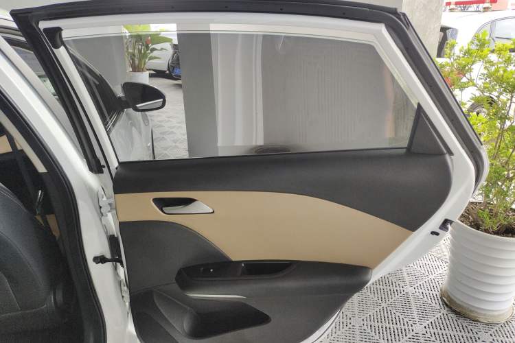 Used Chevrolet Monza 2022 320 Automatic Enjoyment Sunroof Version Interior 3