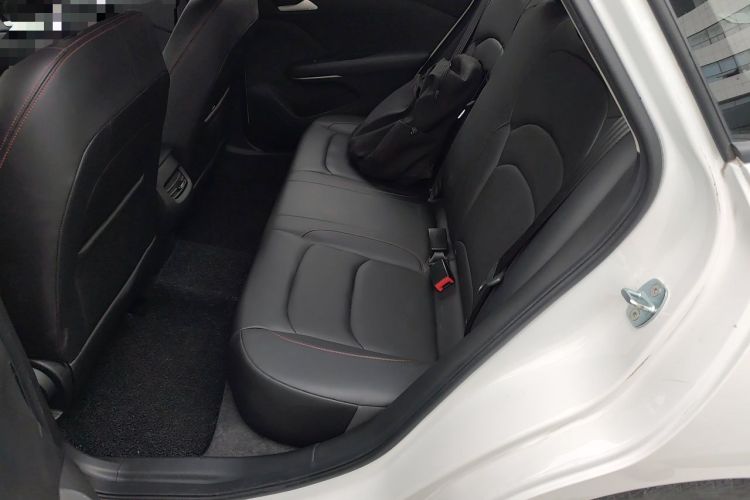 Used Chevrolet Monza 2022 Light Hybrid Redline 320T Dual-Clutch Thrilling Edition Interior 4