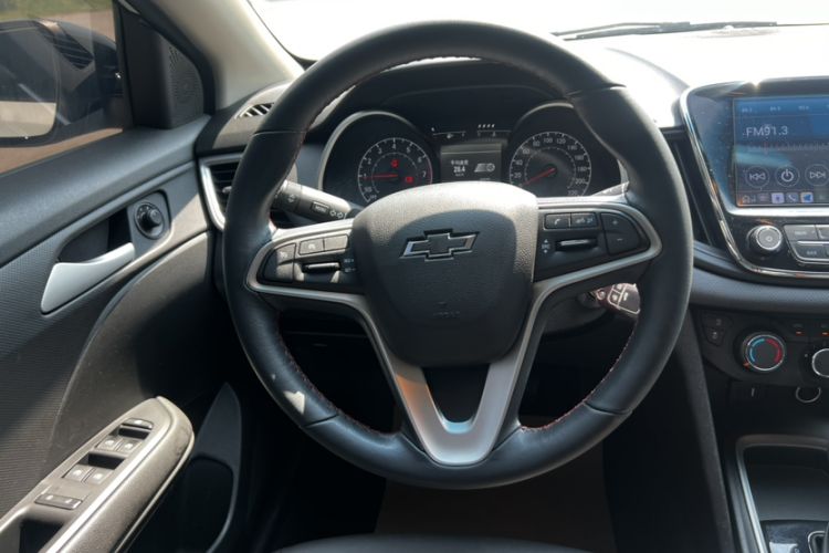 Used Chevrolet Monza 2022 Light Hybrid Redline 320T Dual-Clutch Thrilling Edition Interior 5