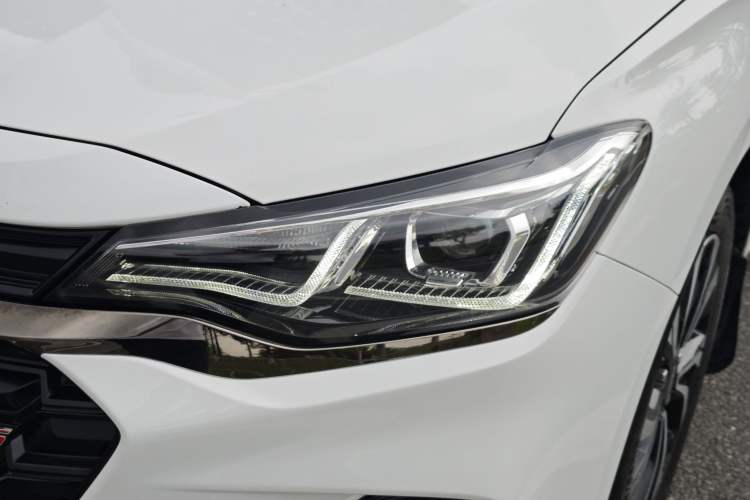 Used Chevrolet Monza 2022 Light Hybrid RS 330T Automatic Comfort Edition Left Front Headlight