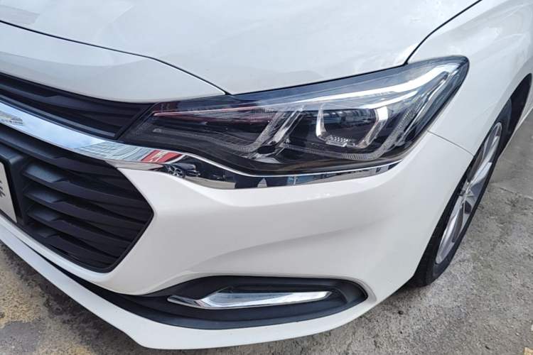 Used Chevrolet Monza 2022 320 Automatic Enjoyment Sunroof Version Left Front Headlight