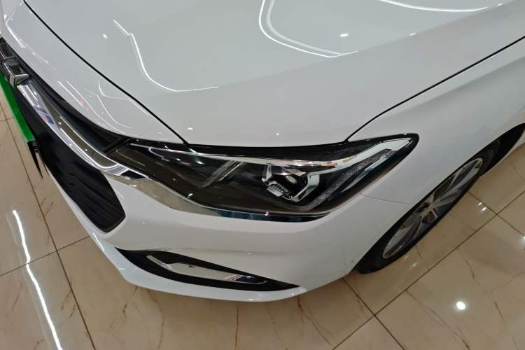 Used Chevrolet Monza 2022 320 Automatic Enjoyment Sunroof Version Left Front Headlight