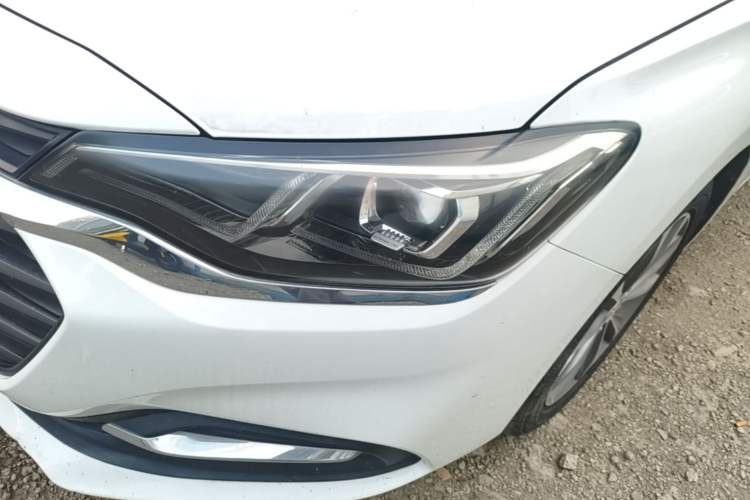 Used Chevrolet Monza 2022 320 Automatic Enjoyment Sunroof Version Left Front Headlight