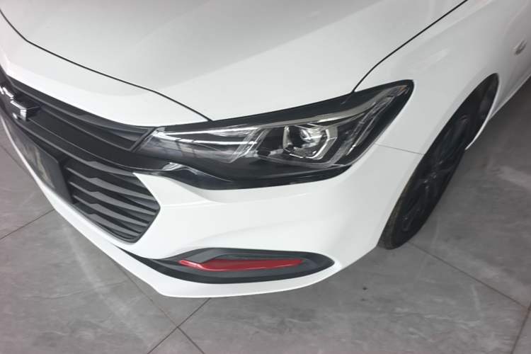 Used Chevrolet Monza 2022 Light Hybrid Redline 320T Dual-Clutch Thrilling Edition Left Front Headlight