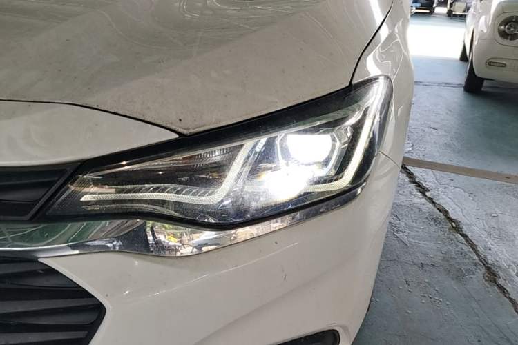 Used Chevrolet Monza 2022 320 Automatic Enjoyment Sunroof Version Left Front Headlight