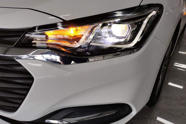 Used Chevrolet Monza 2022 320 Automatic Enjoyment Edition Left Front Headlight