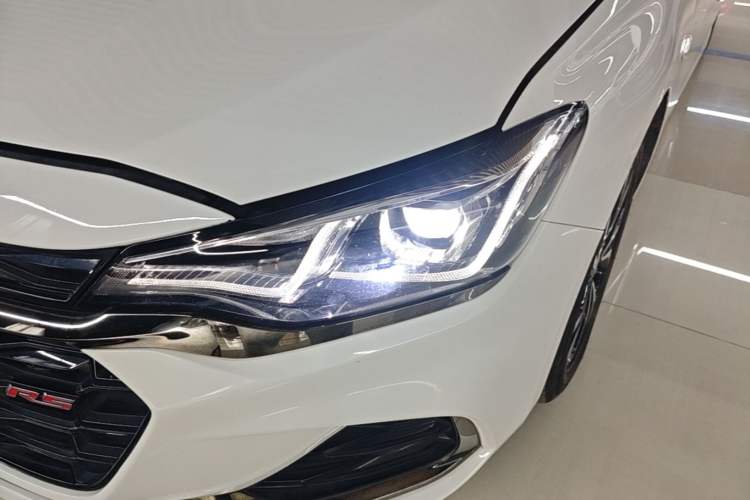 Used Chevrolet Monza 2022 Light Hybrid RS 330T Automatic Comfort Edition Left Front Headlight