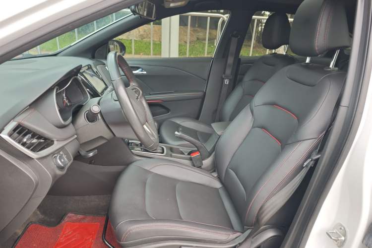 Used Chevrolet Monza 2022 Light Hybrid RS 330T Automatic Comfort Edition Left Front Seat