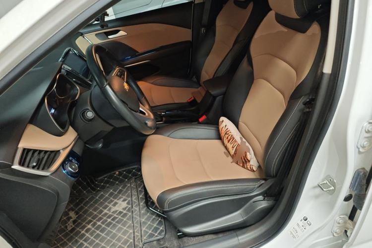 Used Chevrolet Monza 2022 320 Automatic Enjoyment Edition Left Front Seat